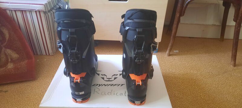Clapari de tura Dynafit Radical Pro. Nr 43.